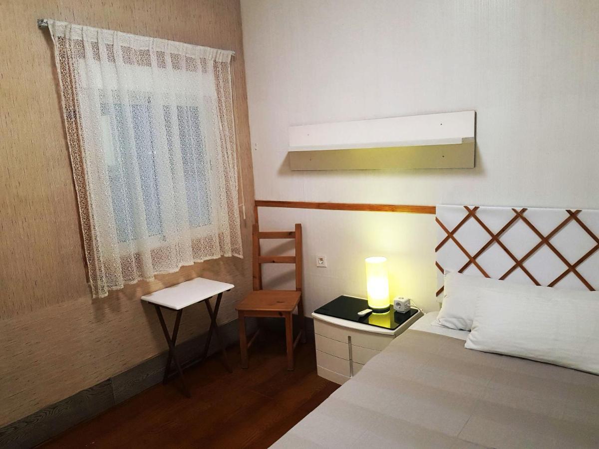 Bed and Breakfast Apartament Sagrada Familia Barcelona Zewnętrze zdjęcie