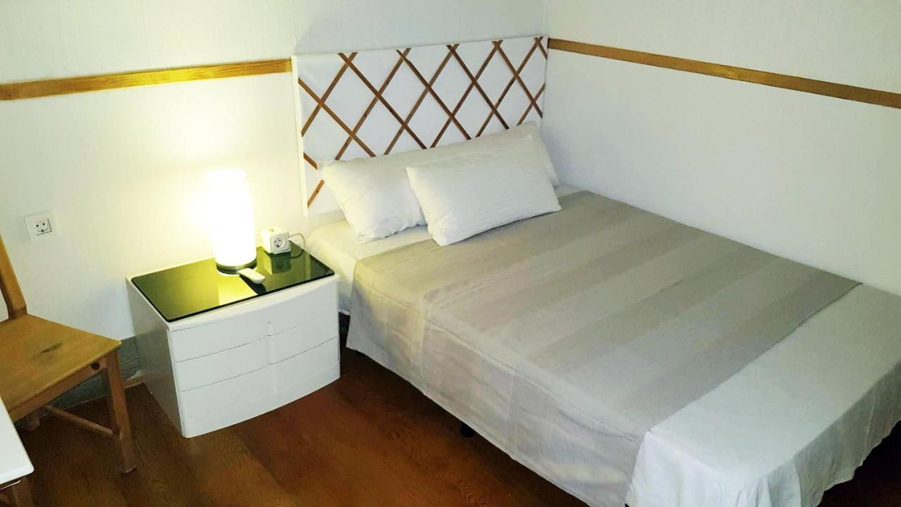 Bed and Breakfast Apartament Sagrada Familia Barcelona Zewnętrze zdjęcie